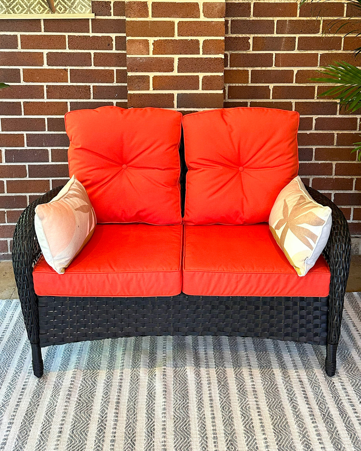 Harlie & Stone Outdoor Love seat 2 Seat Couch Wicker Loveseat - Orange Cushion